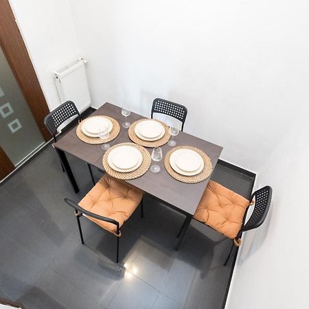 Modern & Spacious Apartment - Prime Location Near Bucharest'S Old Town Kültér fotó