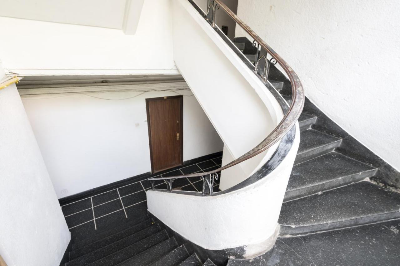 Modern & Spacious Apartment - Prime Location Near Bucharest'S Old Town Kültér fotó