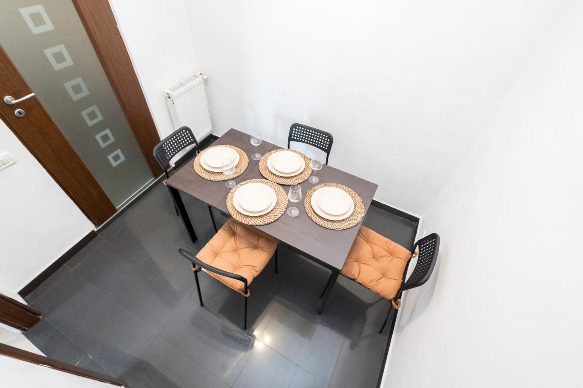 Modern & Spacious Apartment - Prime Location Near Bucharest'S Old Town Kültér fotó